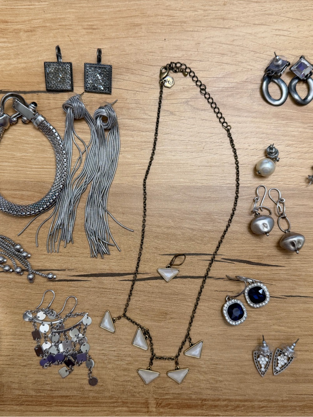 Lot of women’s costume jewelry
